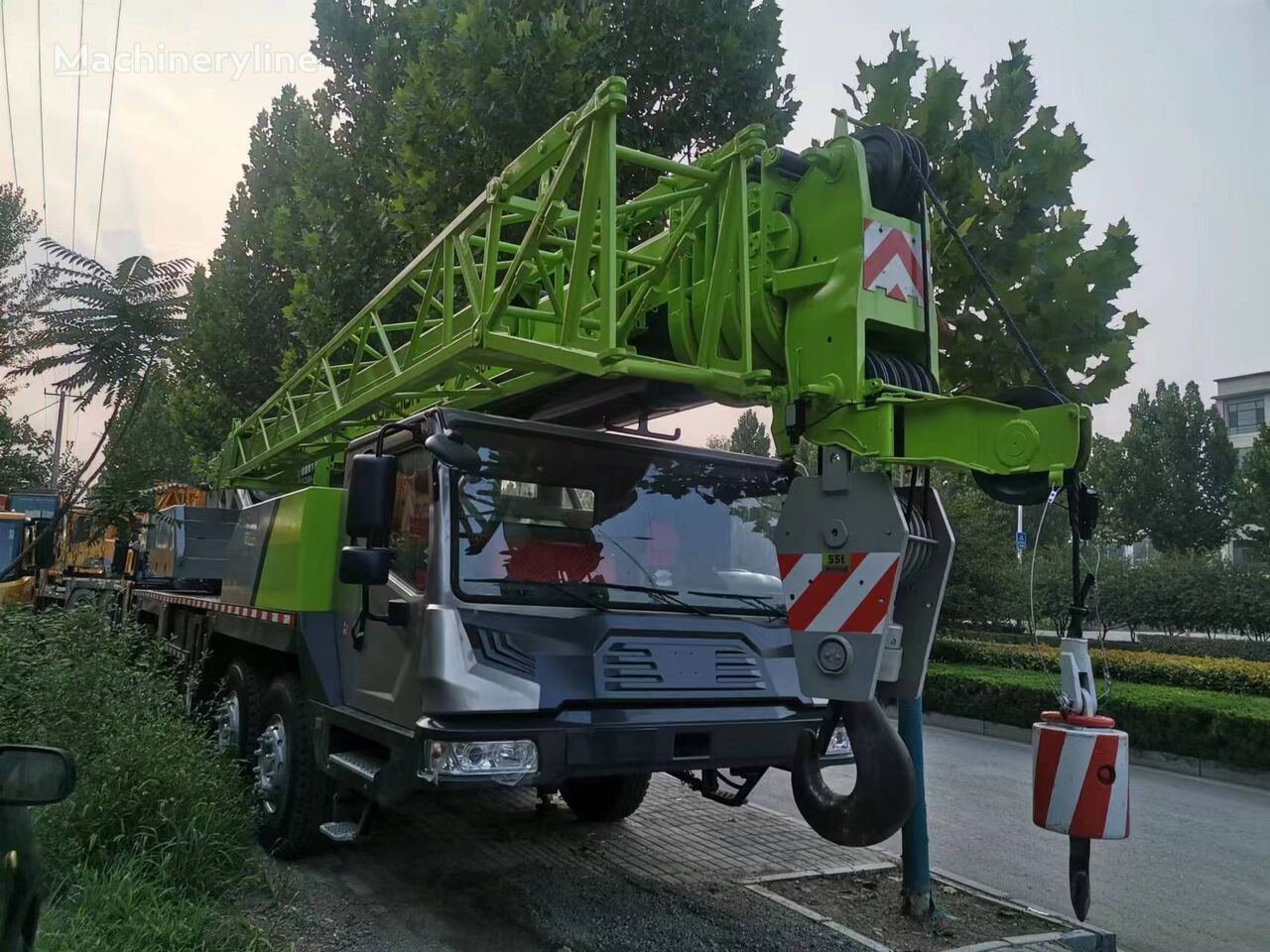 автодигалка Zoomlion 55 Ton ZTC550V Truck Crane