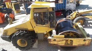 вибрационен валјак за земја BOMAG BW225 D-3 POLYGON