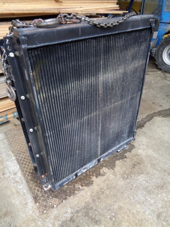 ладилник за моторно масло Oil radiator за багер
